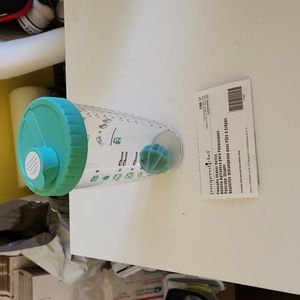 Pampered Chef Pancake Shaker Bottle Brand New